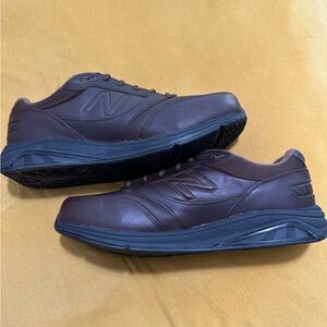 New Balance Men's Chocolate Brown Sneakers